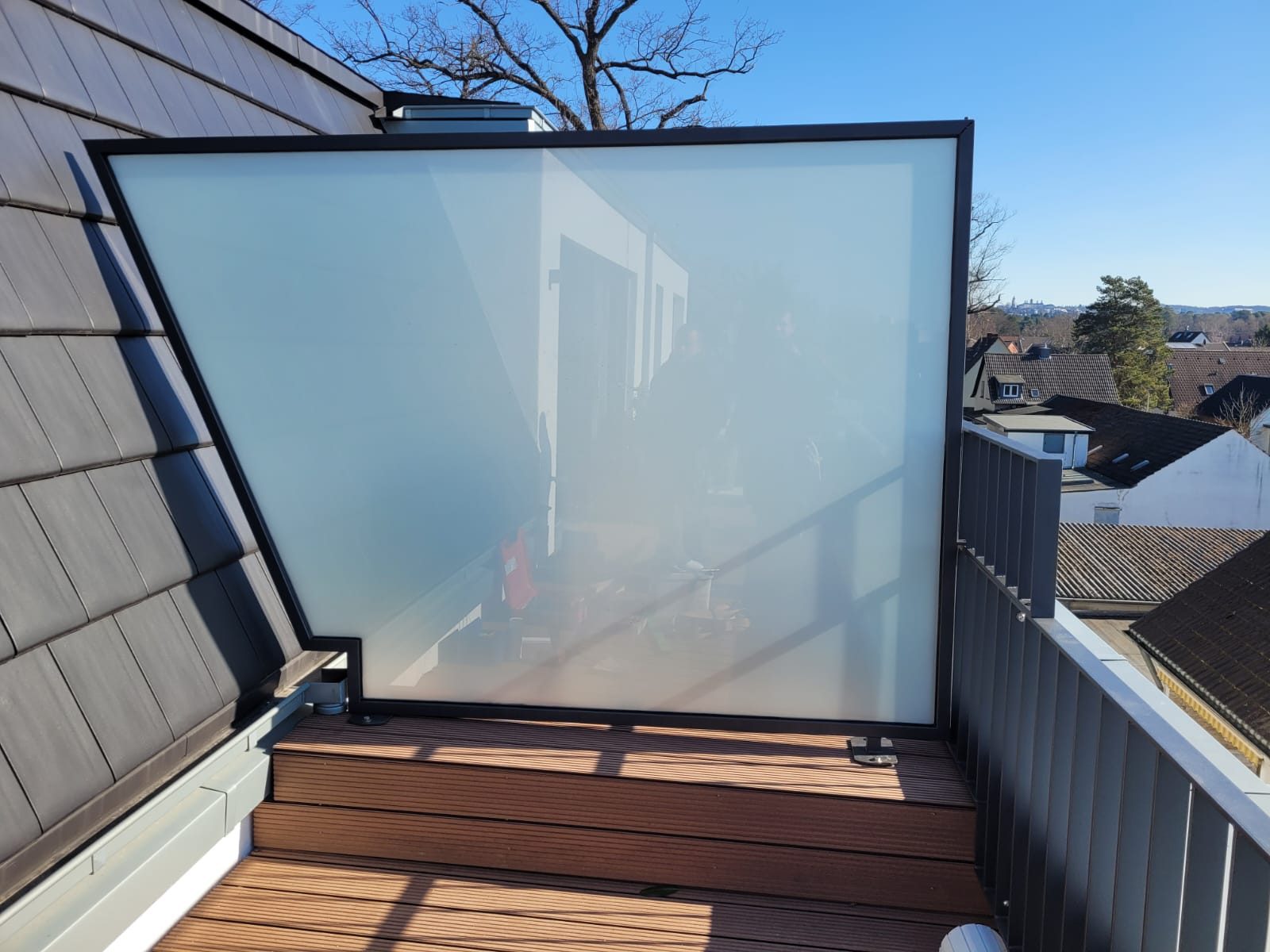 Dachbalkon mit Sichtschutz – Metallbau Stienen GmbH